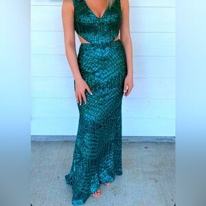 SHIMMER GREEN DRESS!!